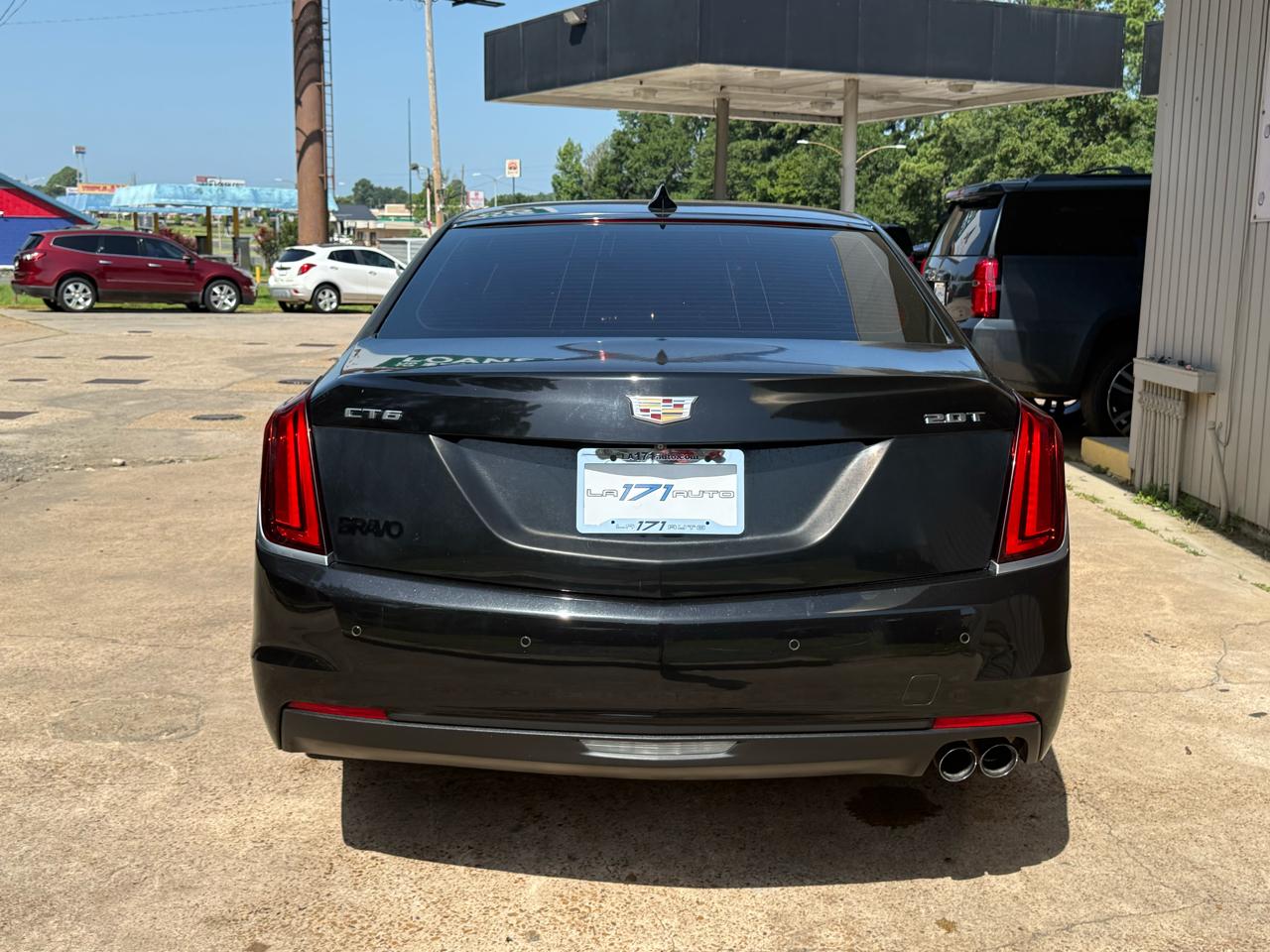 Cadillac CT6 4dr Sdn 2.0L Turbo Luxury RWD 2017
