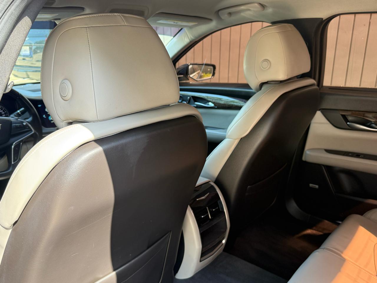 Cadillac CT6 4dr Sdn 2.0L Turbo Luxury RWD 2017