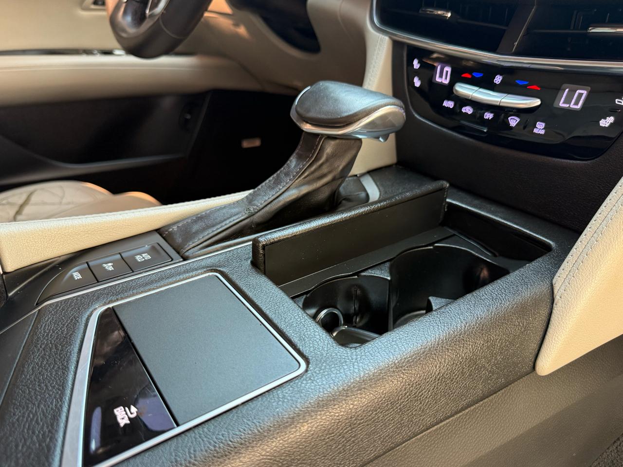 Cadillac CT6 4dr Sdn 2.0L Turbo Luxury RWD 2017