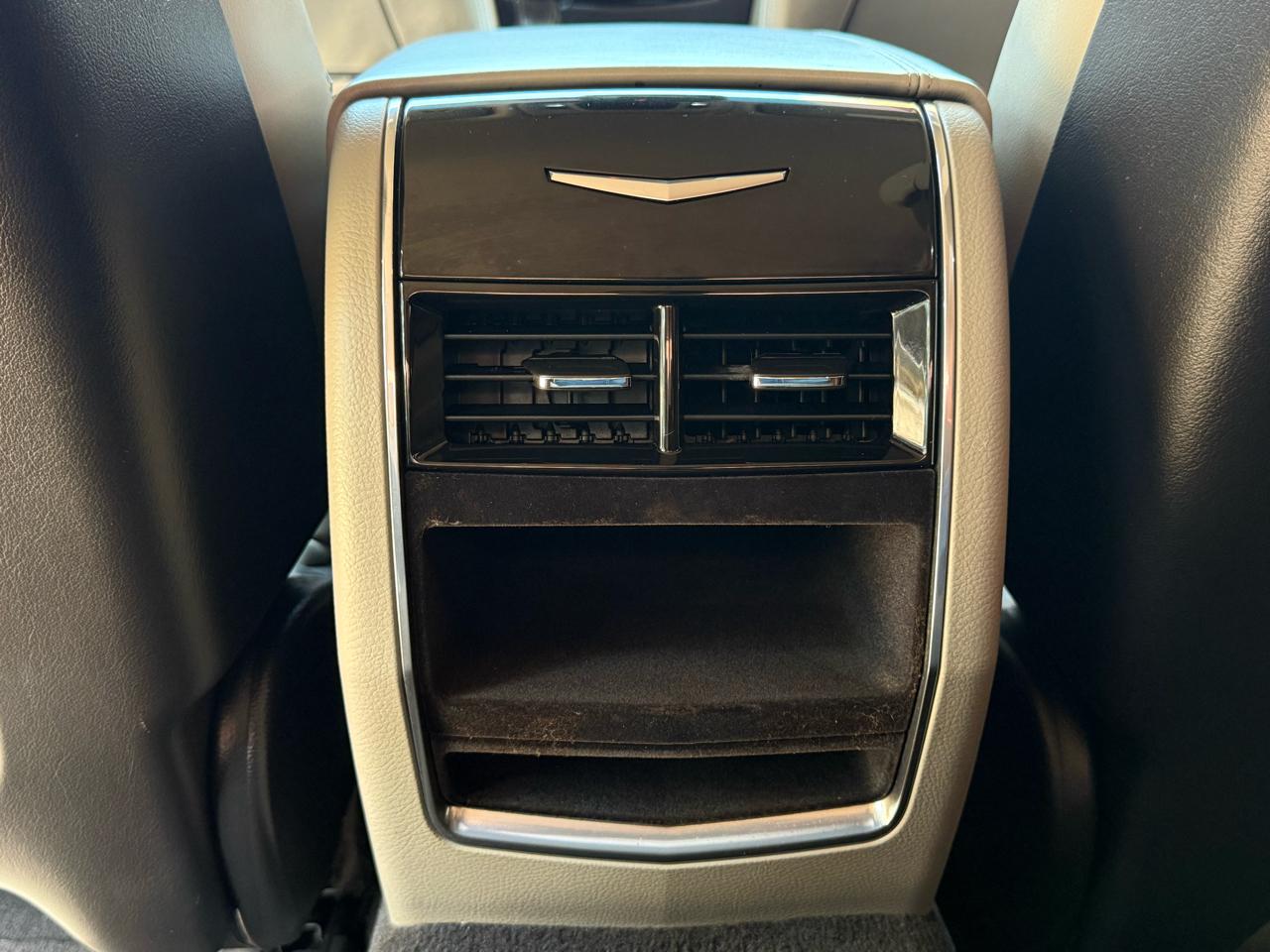 Cadillac CT6 4dr Sdn 2.0L Turbo Luxury RWD 2017