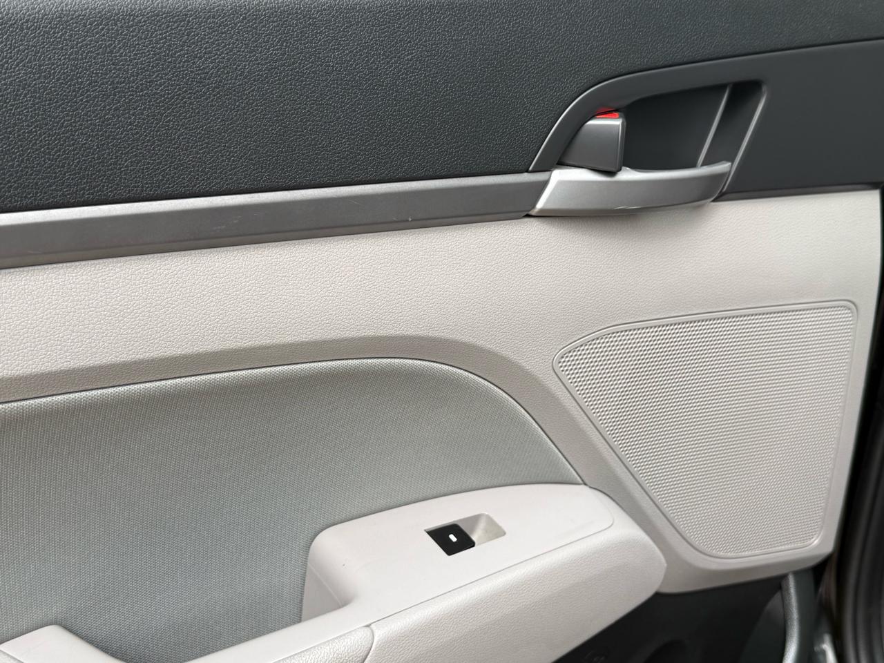 Hyundai Elantra SEL 2.0L Auto (Alabama) 2018