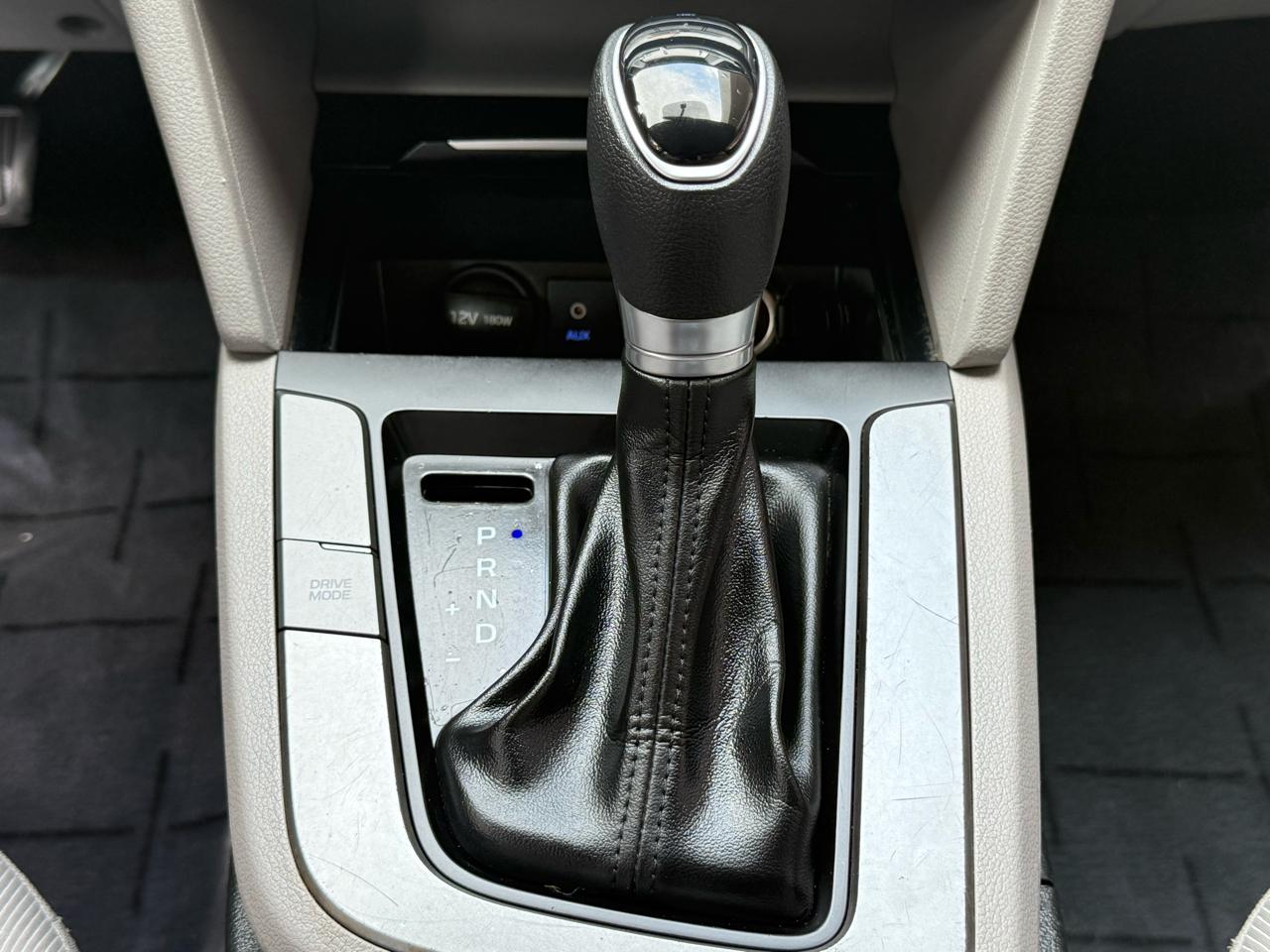 Hyundai Elantra SEL 2.0L Auto (Alabama) 2018