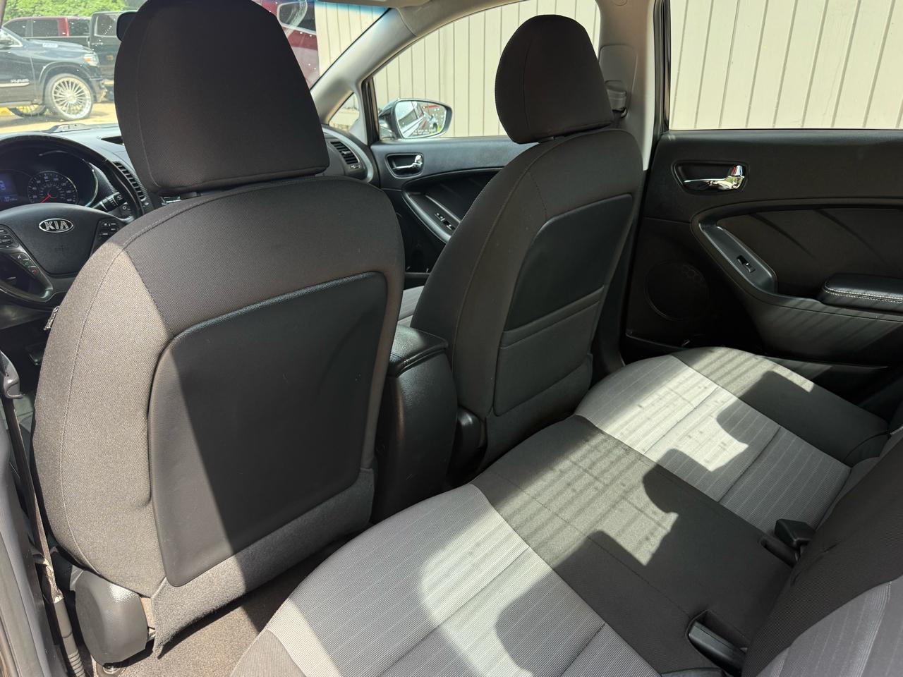 Kia Forte 4dr Sdn Auto EX 2016
