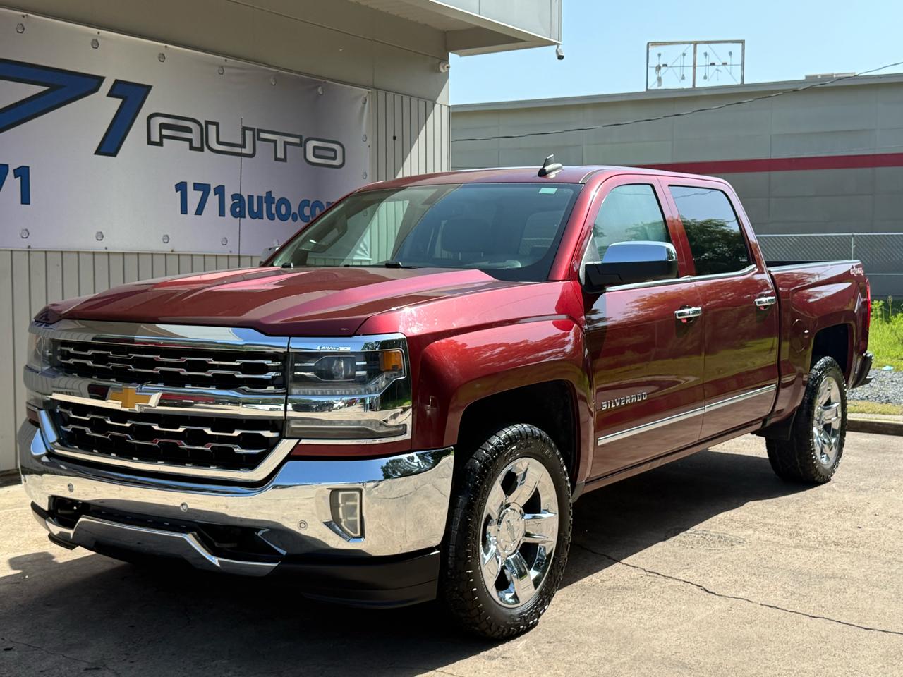 2017 Chevrolet Silverado 1500 4WD Crew Cab 143.5" LTZ w/1LZ