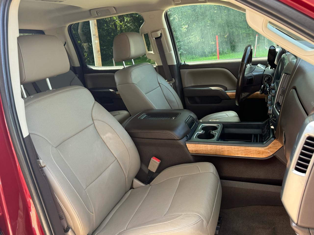 Chevrolet Silverado 1500 4WD Crew Cab 143.5" LTZ w/1LZ 2017