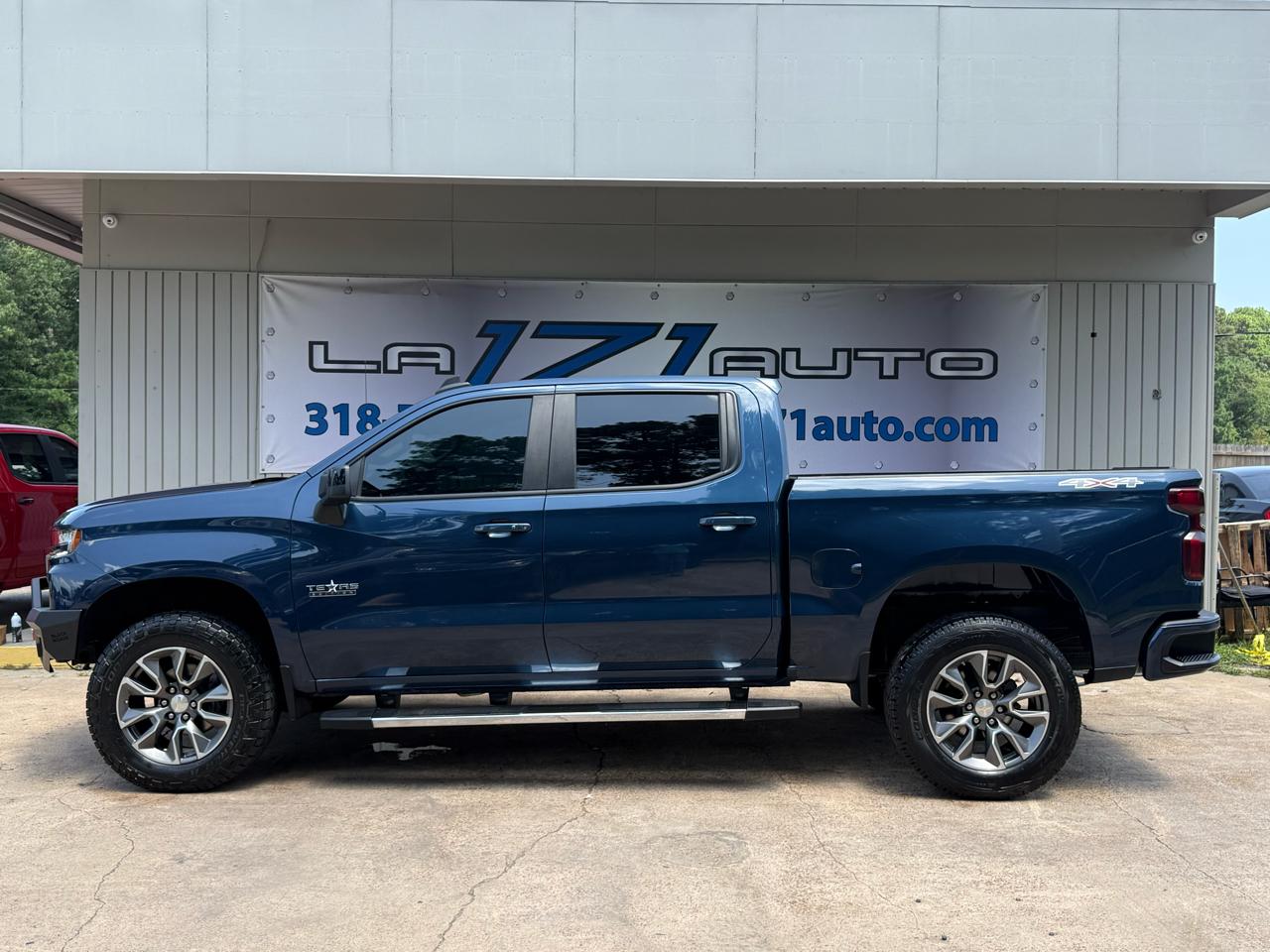 Chevrolet Silverado 1500 4WD Crew Cab 147" RST 2021