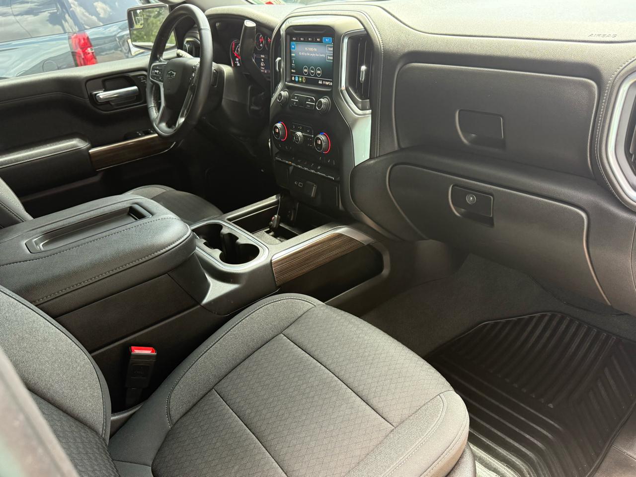 Chevrolet Silverado 1500 4WD Crew Cab 147" RST 2021