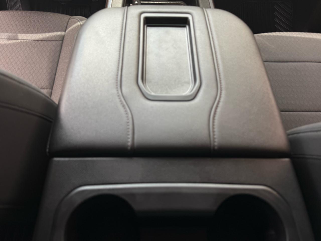 Chevrolet Silverado 1500 4WD Crew Cab 147" RST 2021