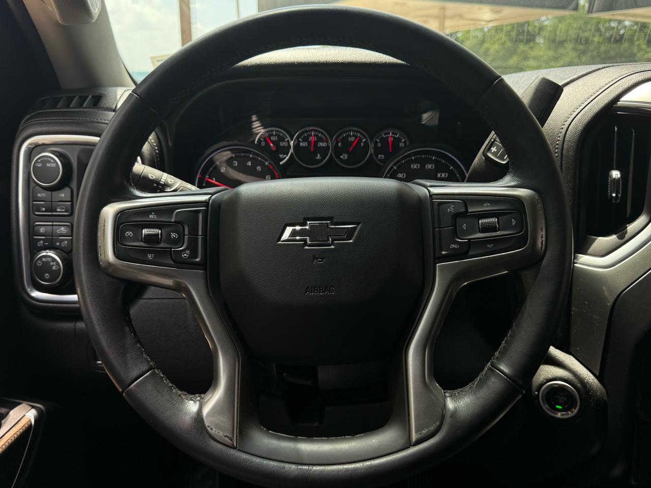 Chevrolet Silverado 1500 4WD Crew Cab 147" RST 2021