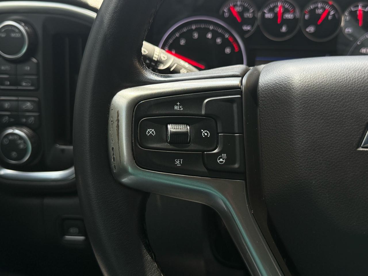 Chevrolet Silverado 1500 4WD Crew Cab 147" RST 2021