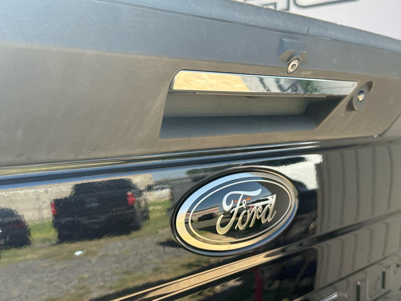 Ford Super Duty F-250 SRW King Ranch 4WD Crew Cab 8' Box 2020