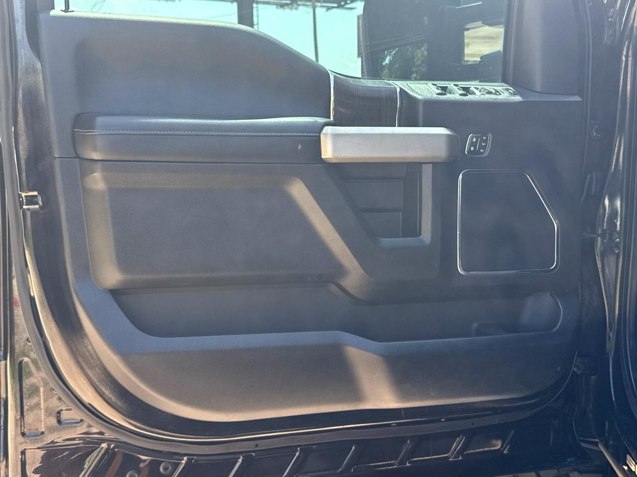 Ford Super Duty F-250 SRW King Ranch 4WD Crew Cab 8' Box 2020