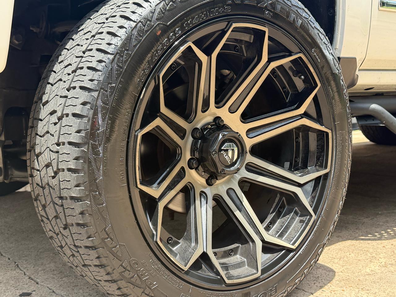 Chevrolet Silverado 1500 2WD Crew Cab 143.5" High Country 2017
