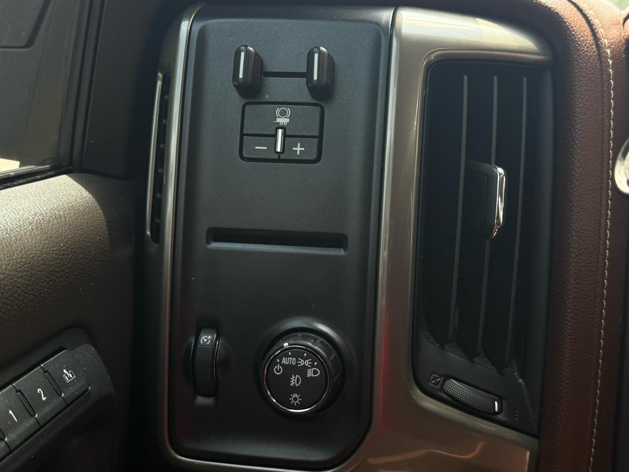 Chevrolet Silverado 1500 2WD Crew Cab 143.5" High Country 2017