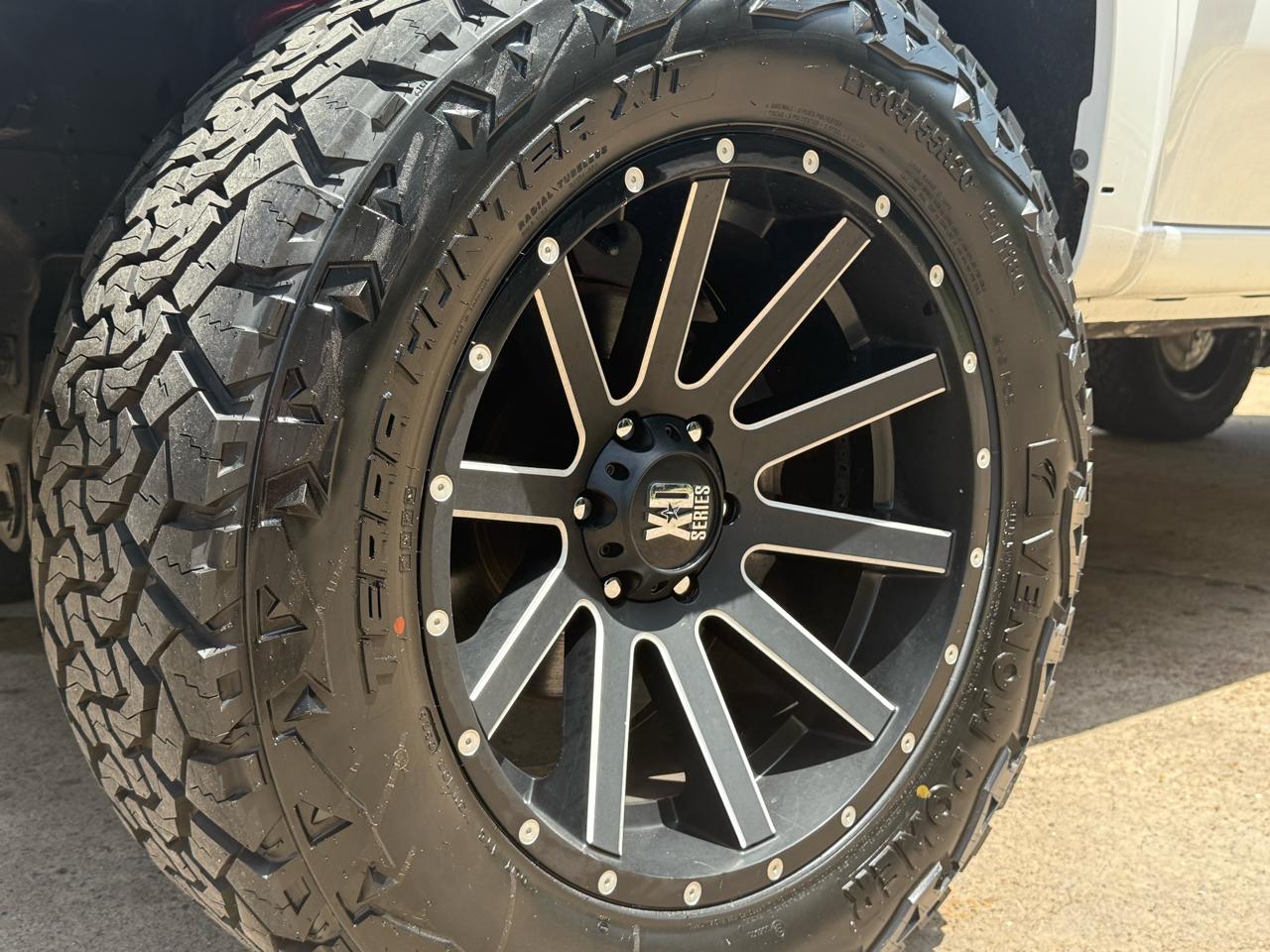 Chevrolet Silverado 1500 2WD Crew Cab 147" LT 2020