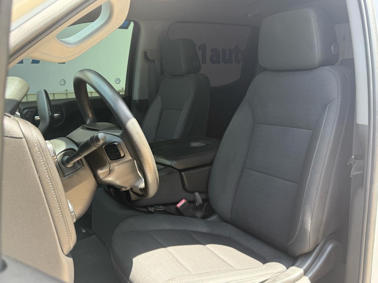 Chevrolet Silverado 1500 2WD Crew Cab 147" LT 2020