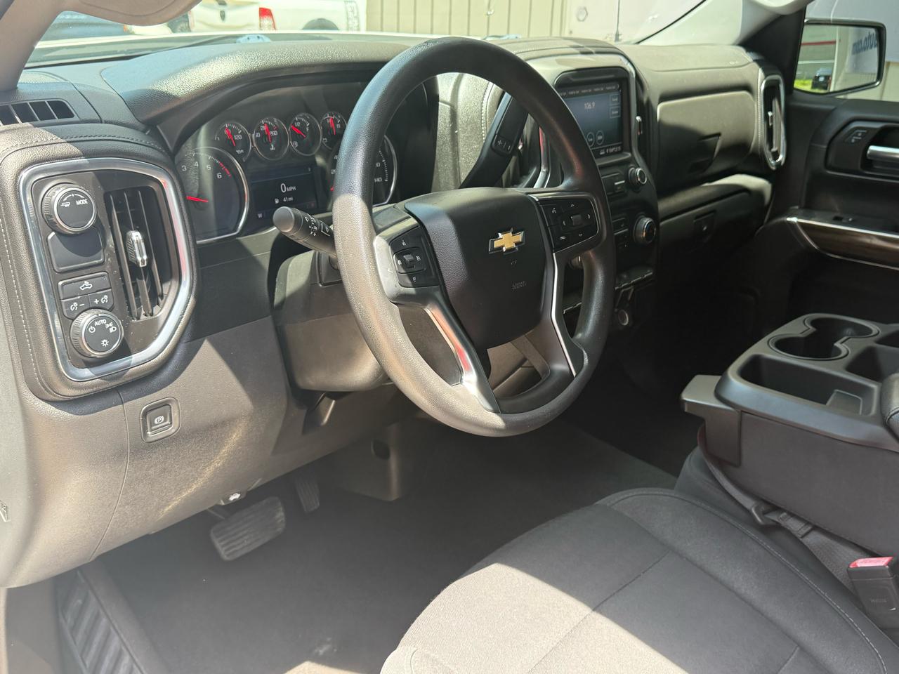 Chevrolet Silverado 1500 2WD Crew Cab 147" LT 2020
