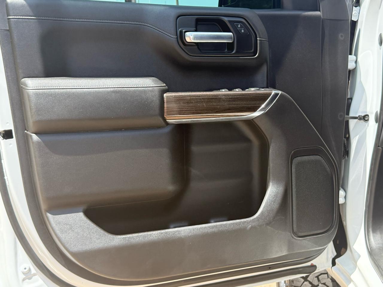Chevrolet Silverado 1500 2WD Crew Cab 147" LT 2020