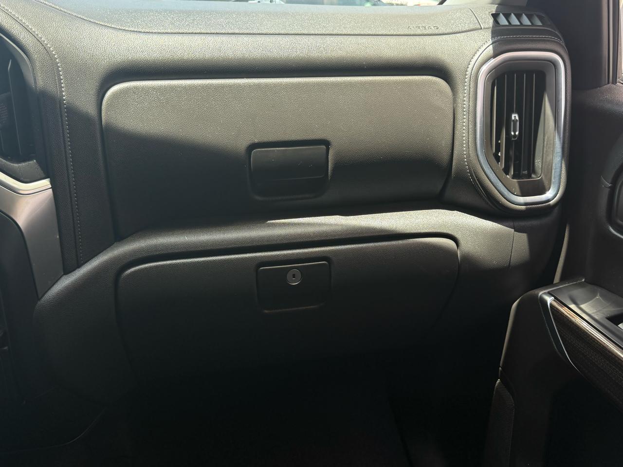Chevrolet Silverado 1500 2WD Crew Cab 147" LT 2020