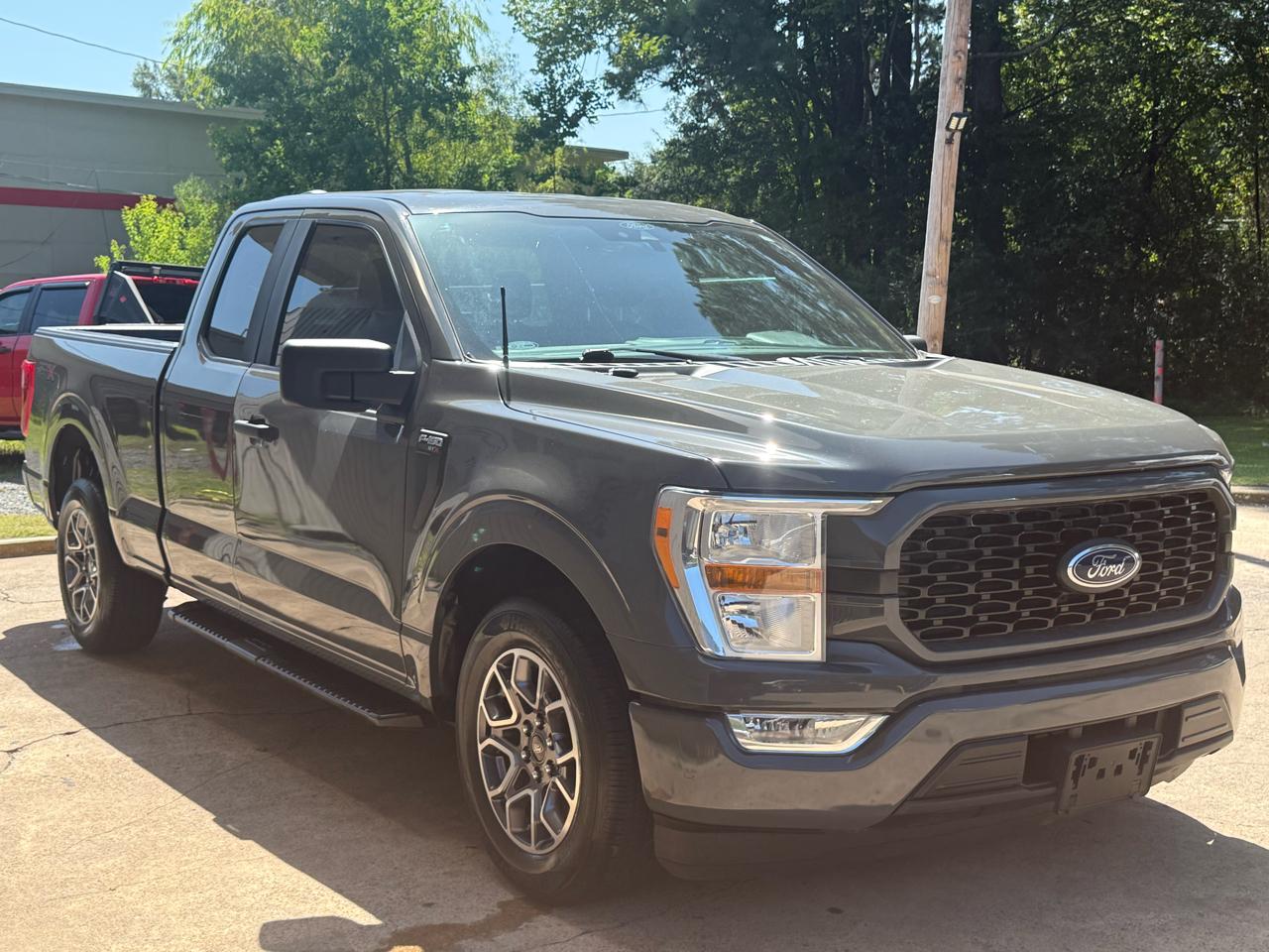 Ford F-150 Lariat 2WD SuperCab 8' Box 2021