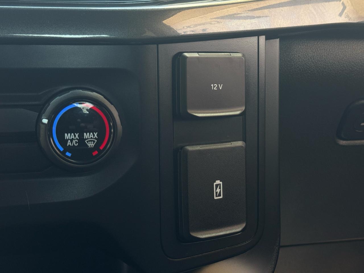 Ford F-150 Lariat 2WD SuperCab 8' Box 2021