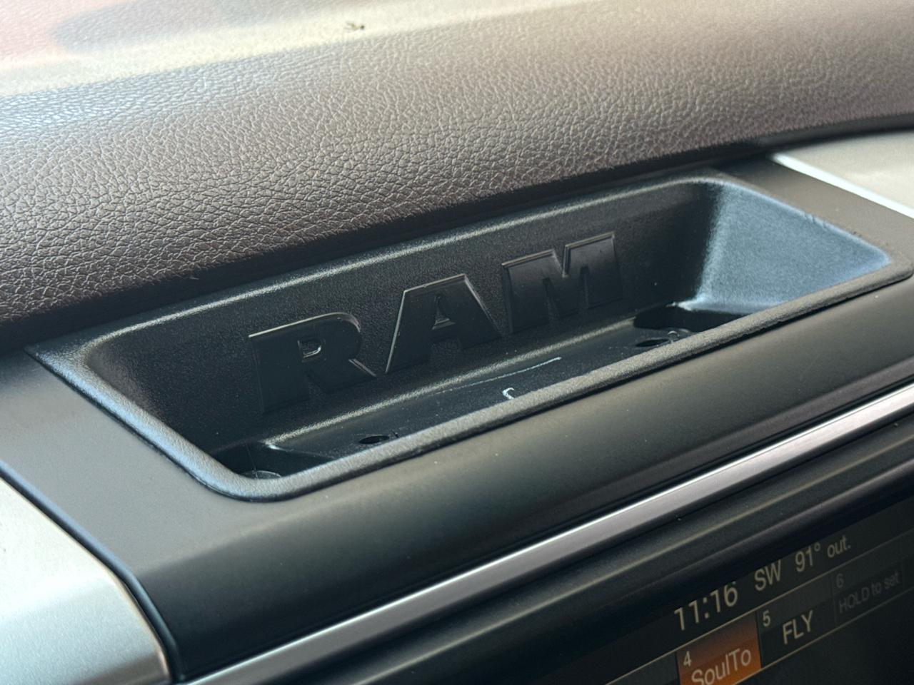 RAM 1500 2WD Crew Cab 140.5" Big Horn 2016