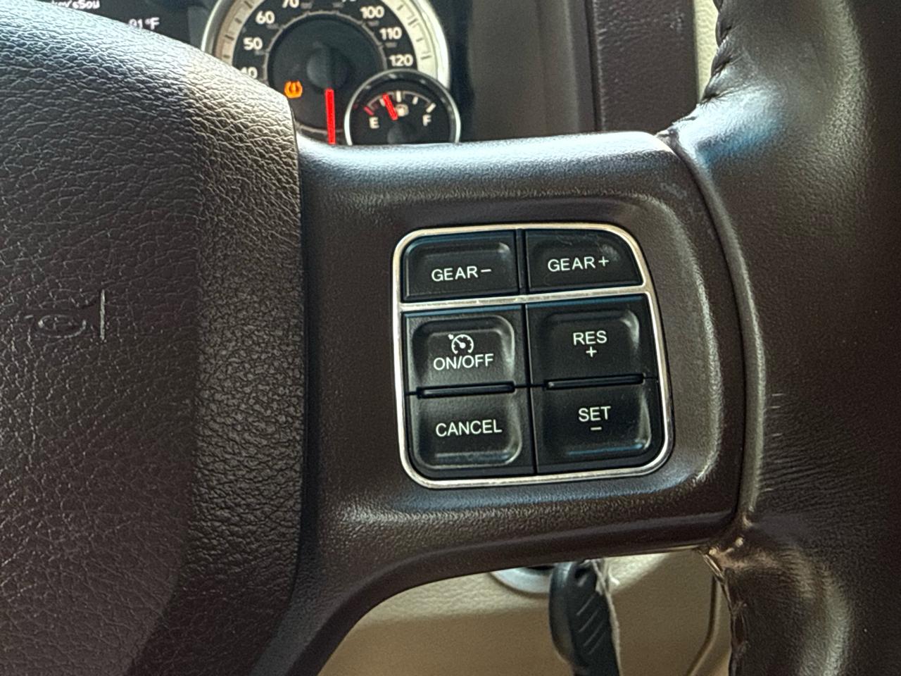RAM 1500 2WD Crew Cab 140.5" Big Horn 2016