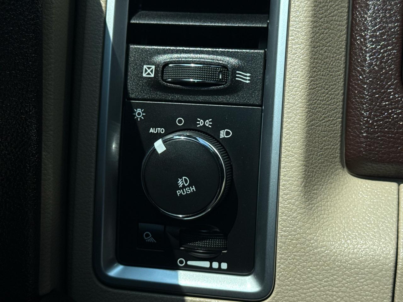 RAM 1500 2WD Crew Cab 140.5" Big Horn 2016