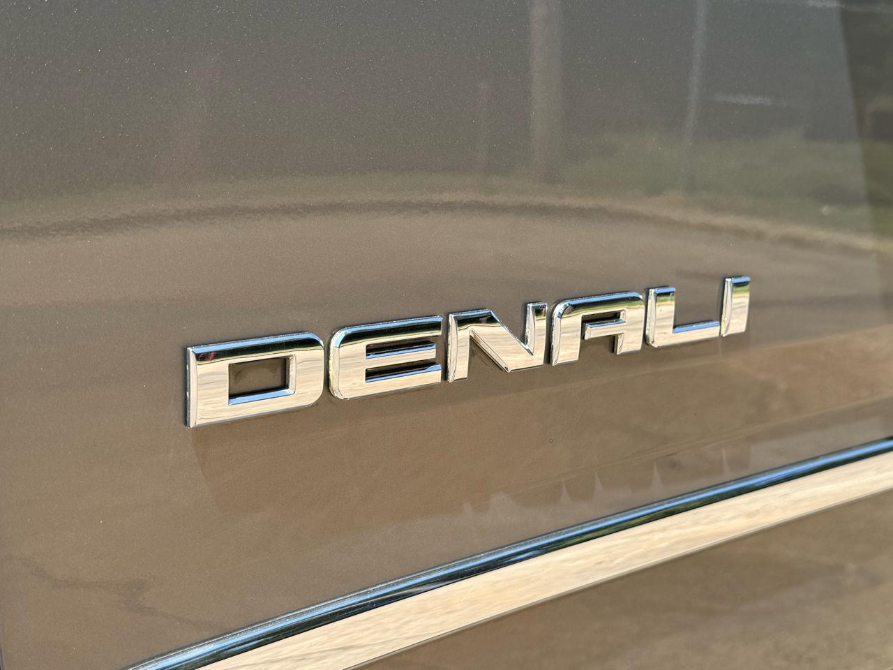 GMC Yukon 4WD 4dr Denali 2019