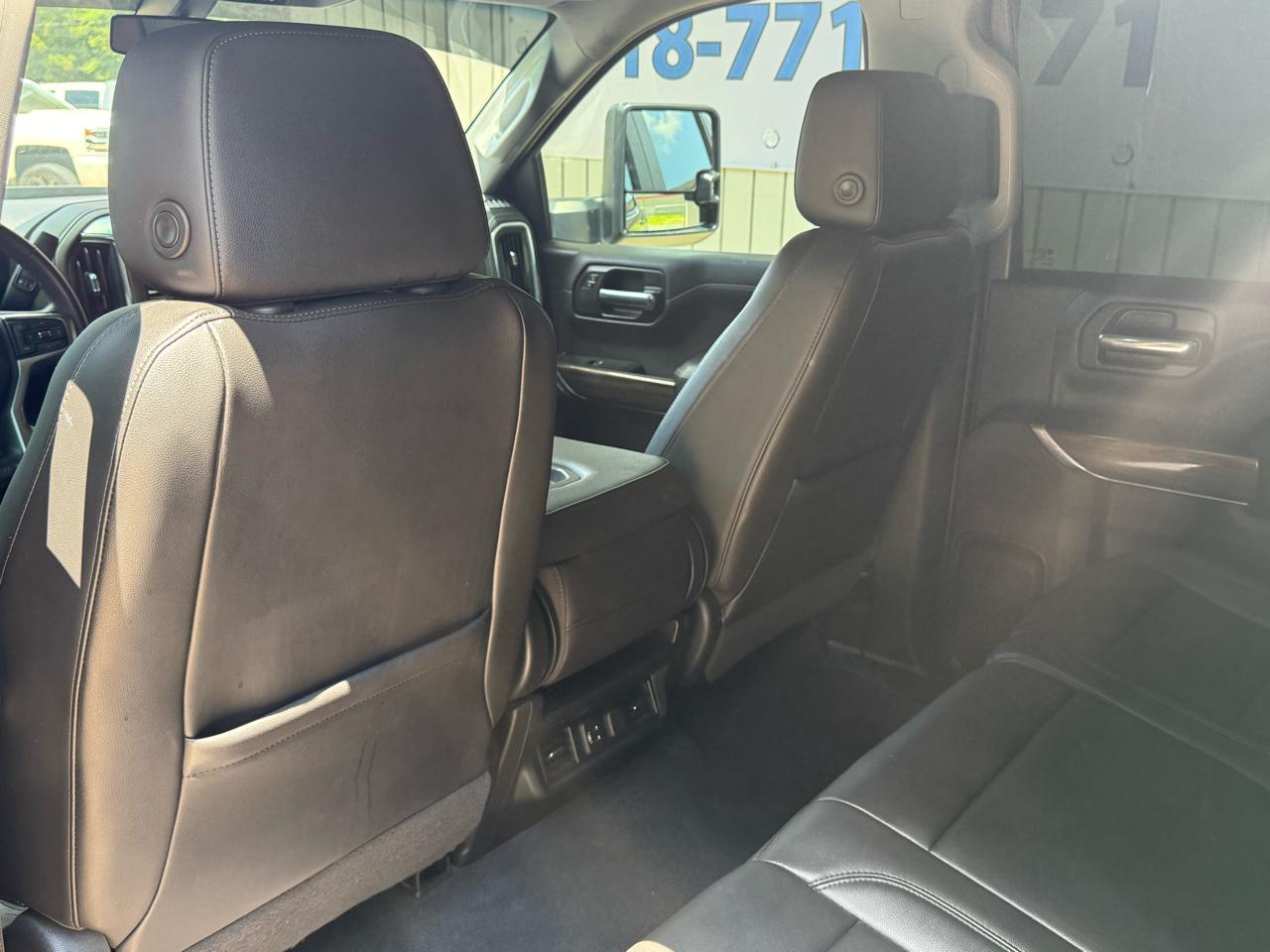 Chevrolet Silverado 1500 4WD Crew Cab 147" LT 2020