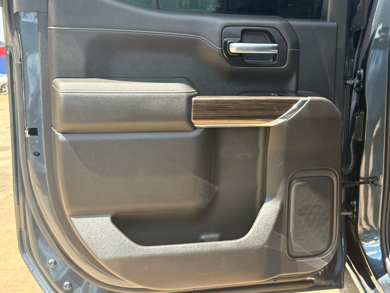 Chevrolet Silverado 1500 4WD Crew Cab 147" LT 2020