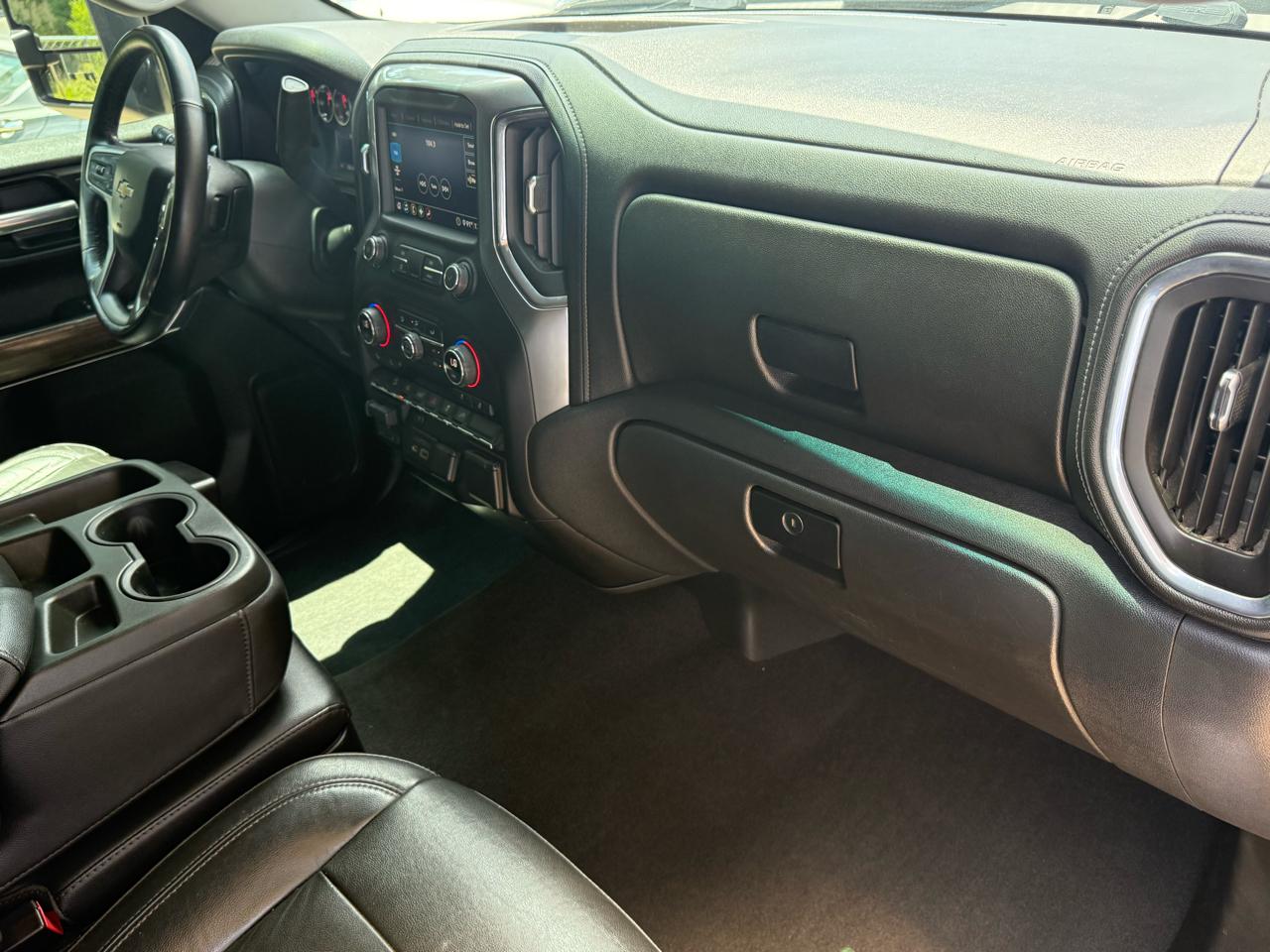 Chevrolet Silverado 1500 4WD Crew Cab 147" LT 2020