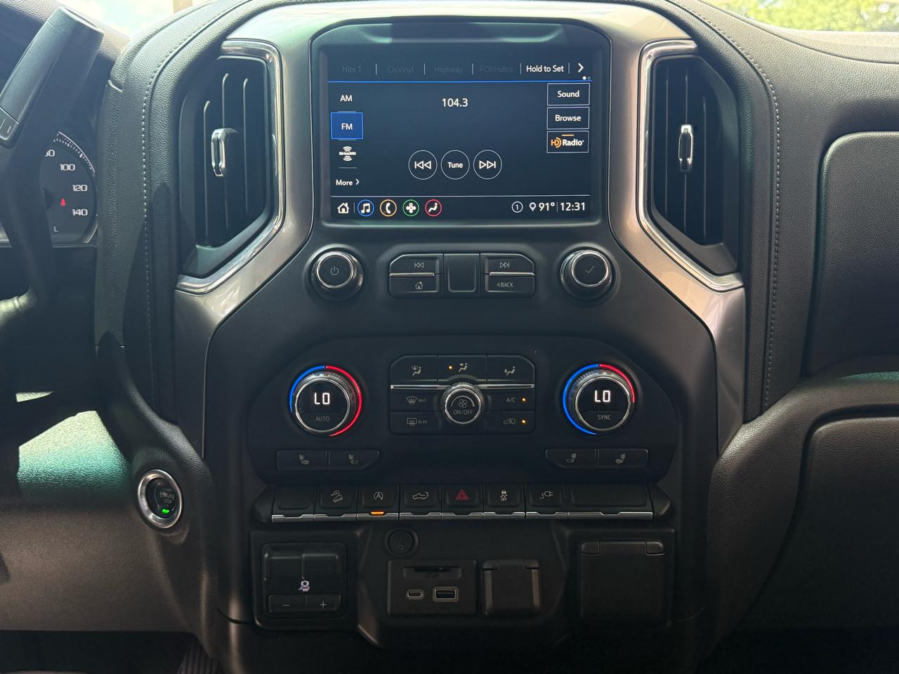 Chevrolet Silverado 1500 4WD Crew Cab 147" LT 2020