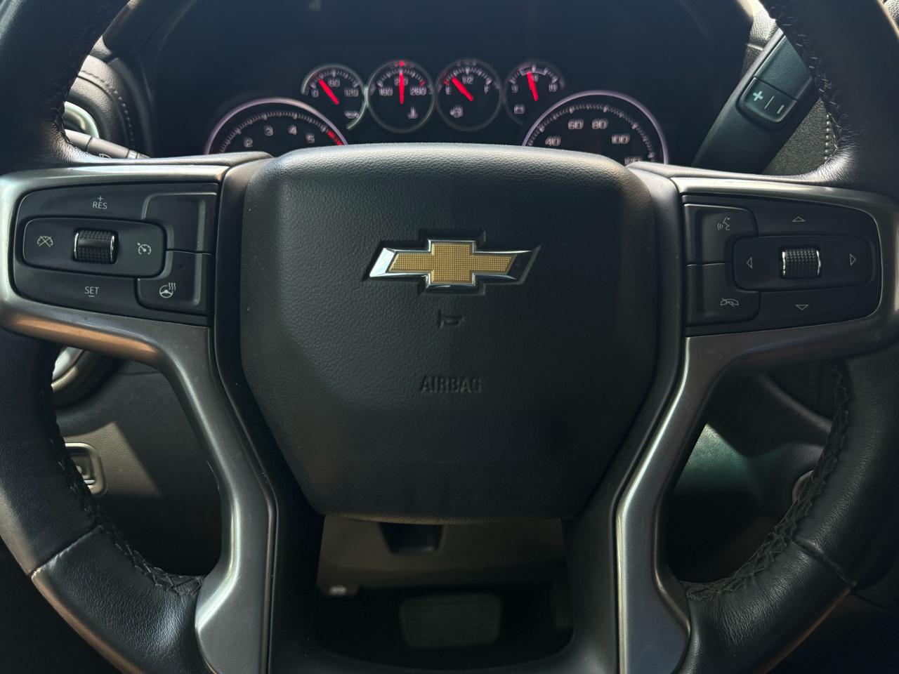 Chevrolet Silverado 1500 4WD Crew Cab 147" LT 2020