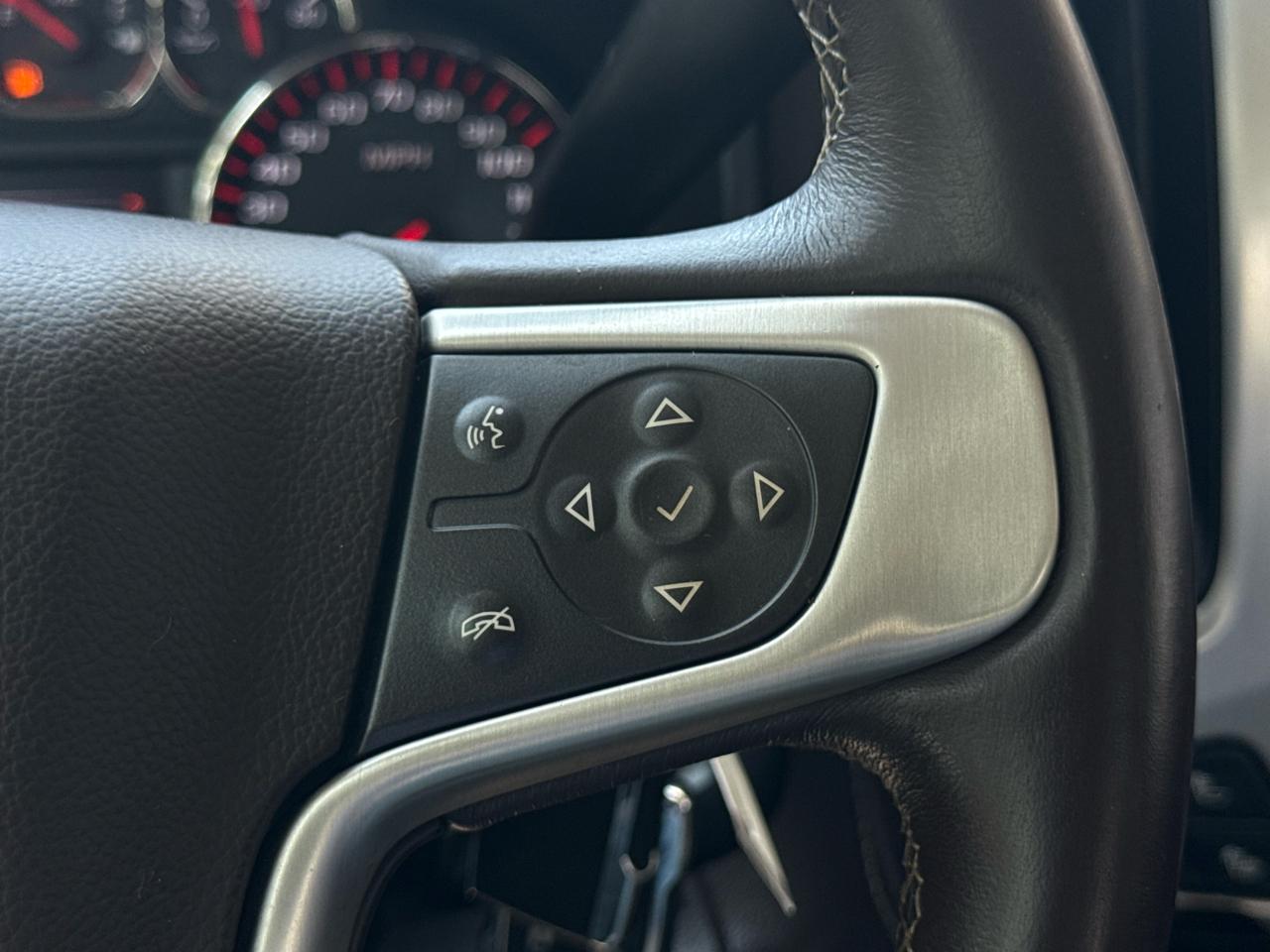GMC Sierra 1500 4WD Crew Cab 143.5" SLT 2016