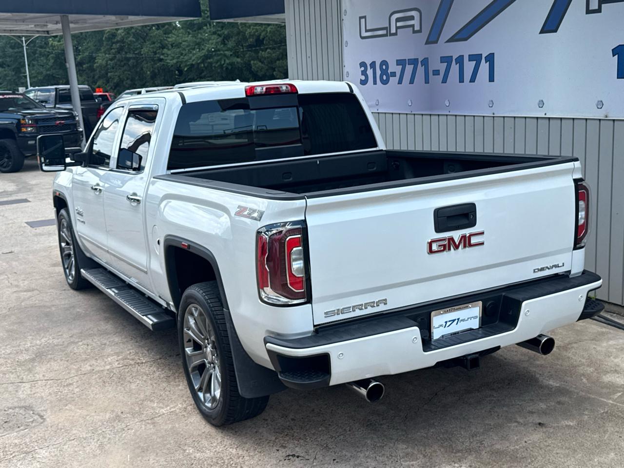 GMC Sierra 1500 4WD Crew Cab 143.5" Denali 2016