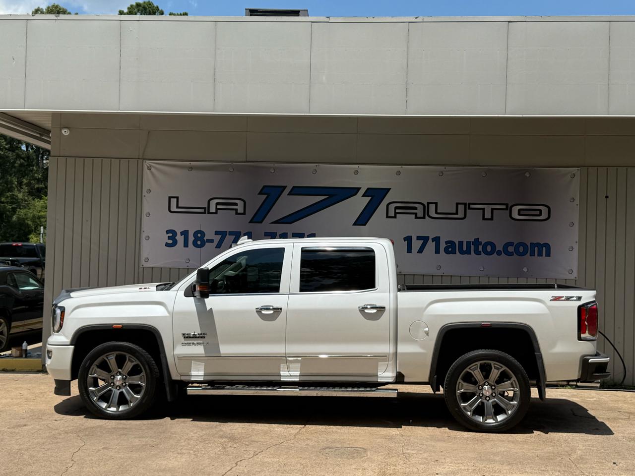 GMC Sierra 1500 4WD Crew Cab 143.5" Denali 2016