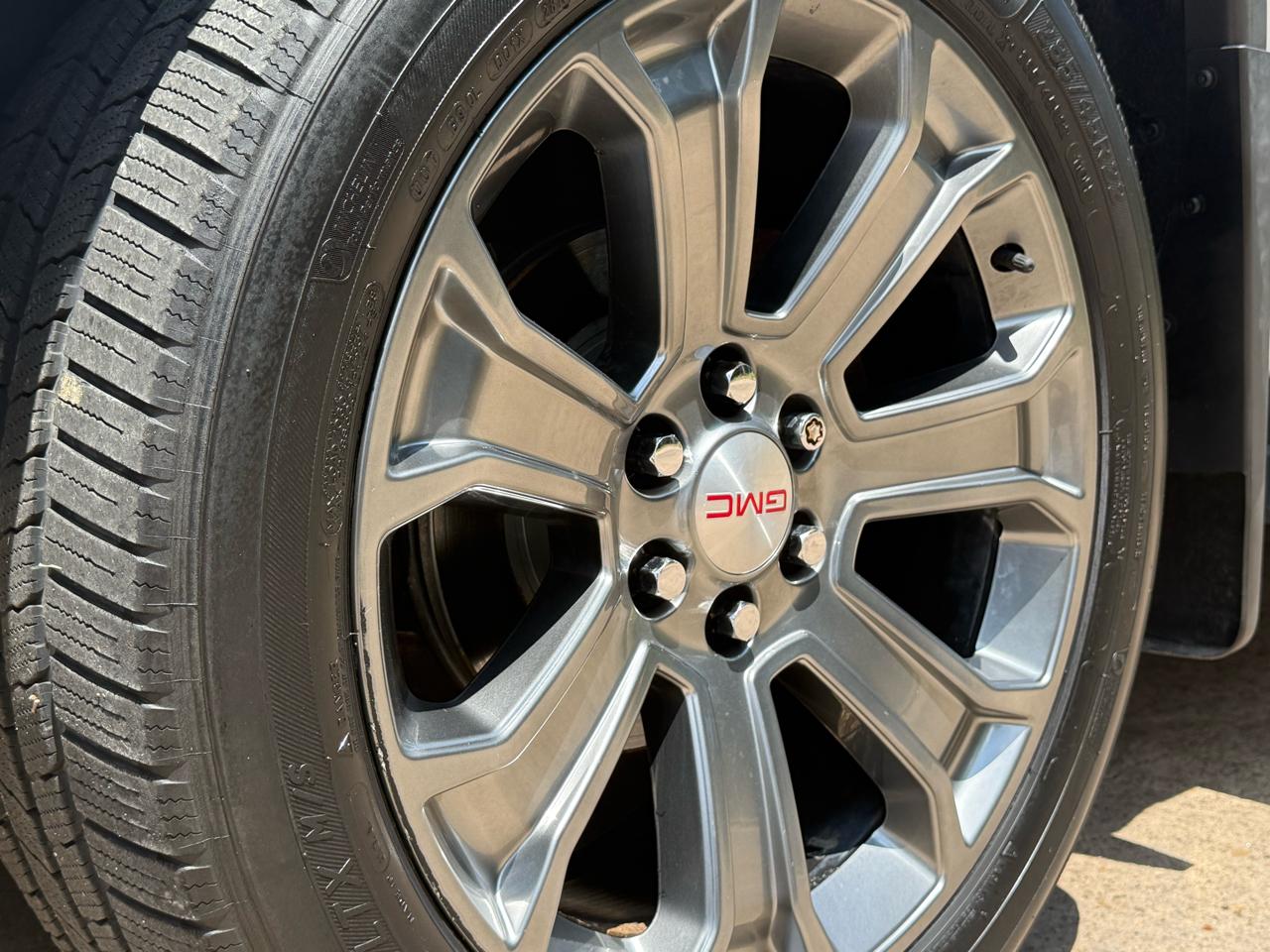 GMC Sierra 1500 4WD Crew Cab 143.5" Denali 2016