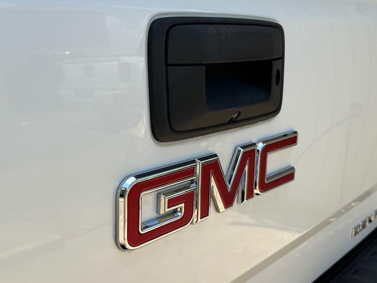 GMC Sierra 1500 4WD Crew Cab 143.5" Denali 2016