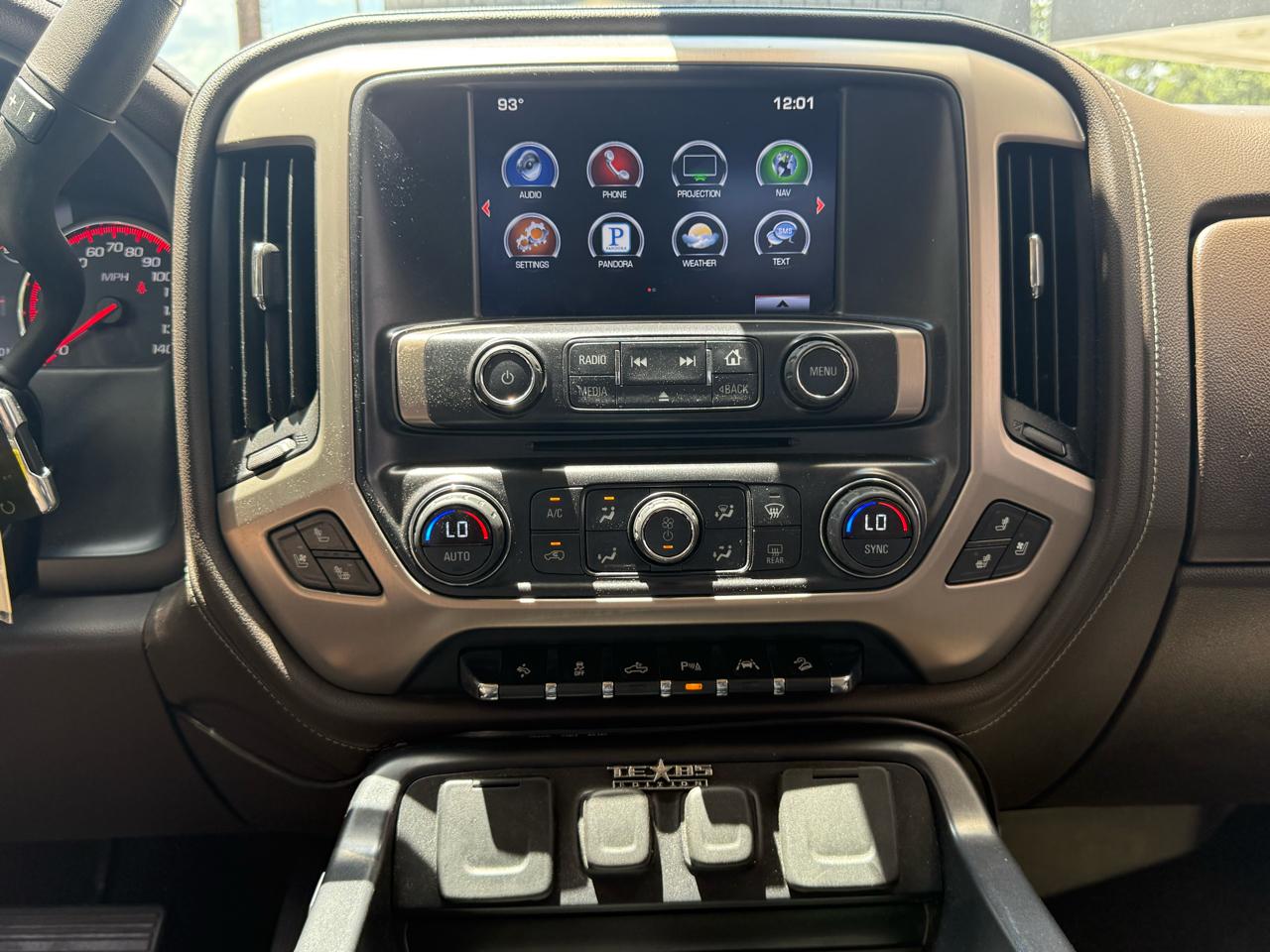 GMC Sierra 1500 4WD Crew Cab 143.5" Denali 2016