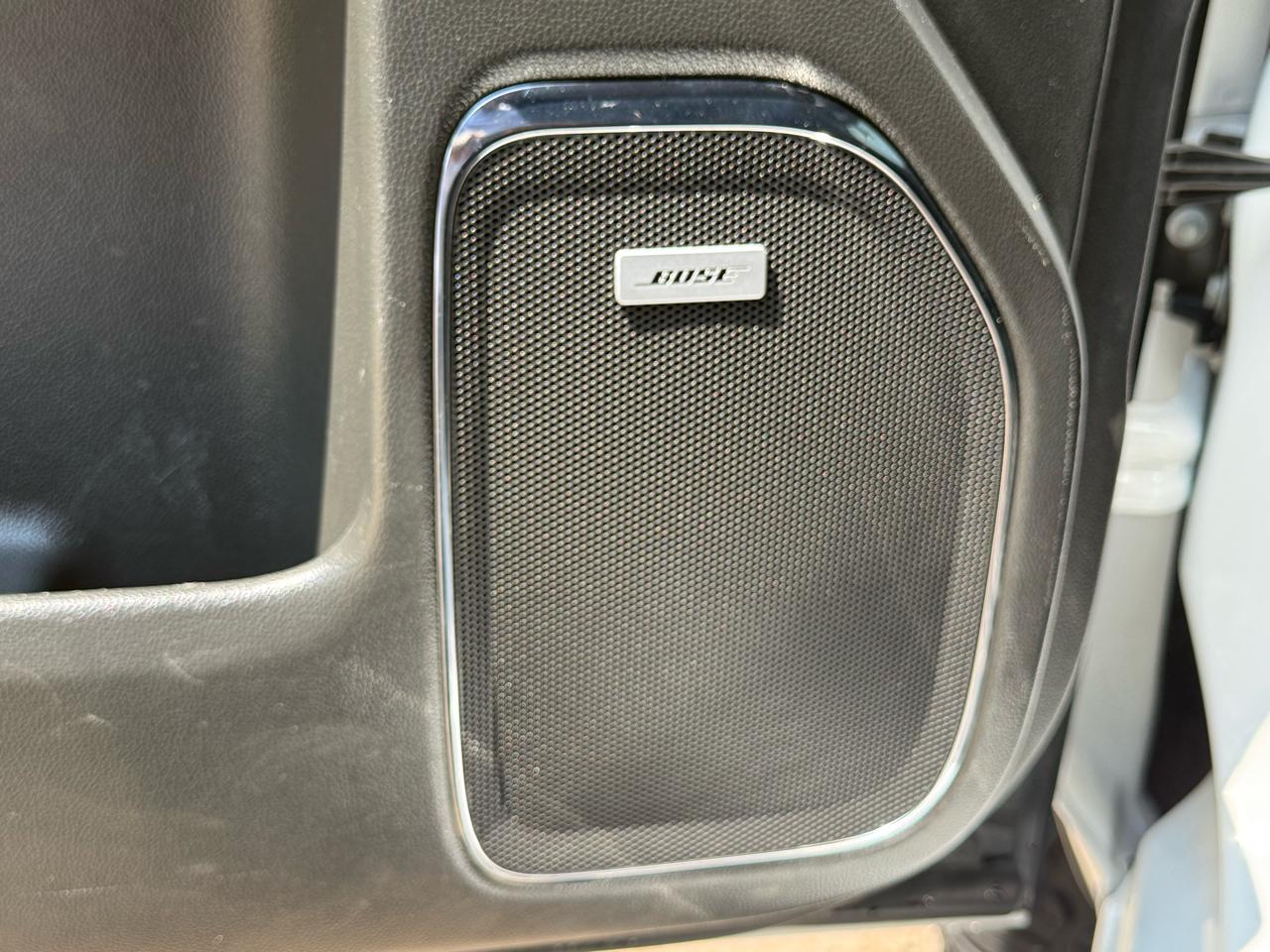 GMC Sierra 1500 4WD Crew Cab 143.5" SLT 2017