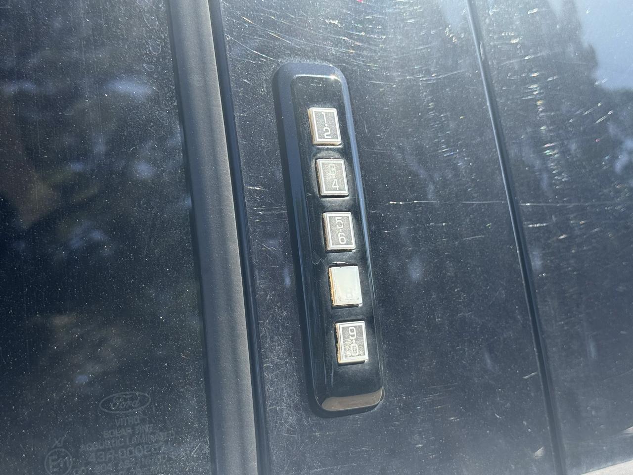 Ford Super Duty F-250 SRW King Ranch 4WD Crew Cab 8' Box 2019
