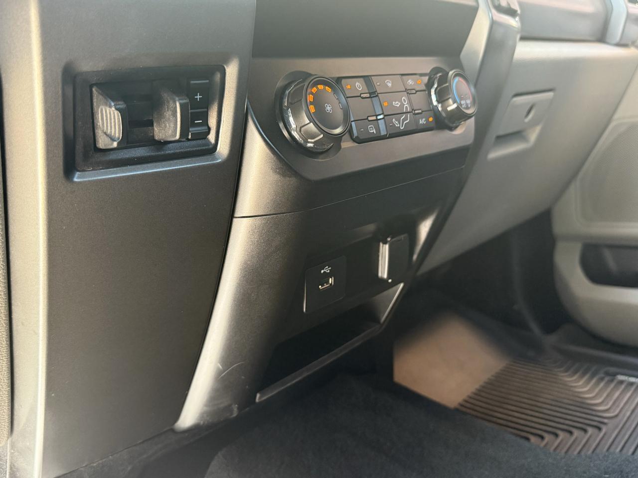 Ford Super Duty F-250 SRW King Ranch 4WD Crew Cab 8' Box 2019