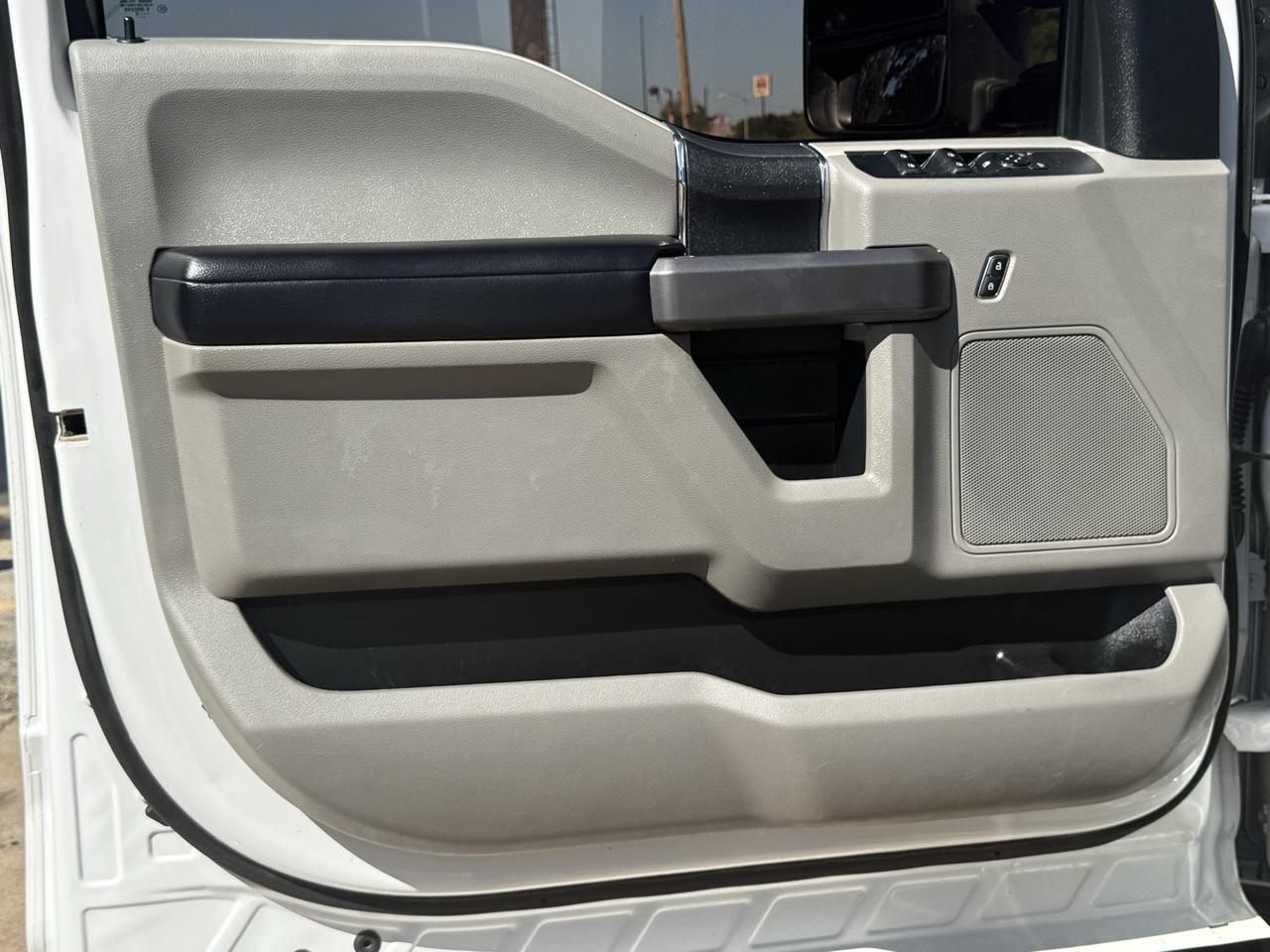 Ford Super Duty F-250 SRW King Ranch 4WD Crew Cab 8' Box 2019