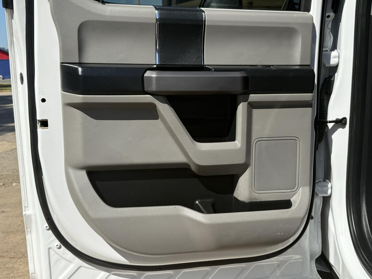 Ford Super Duty F-250 SRW King Ranch 4WD Crew Cab 8' Box 2019