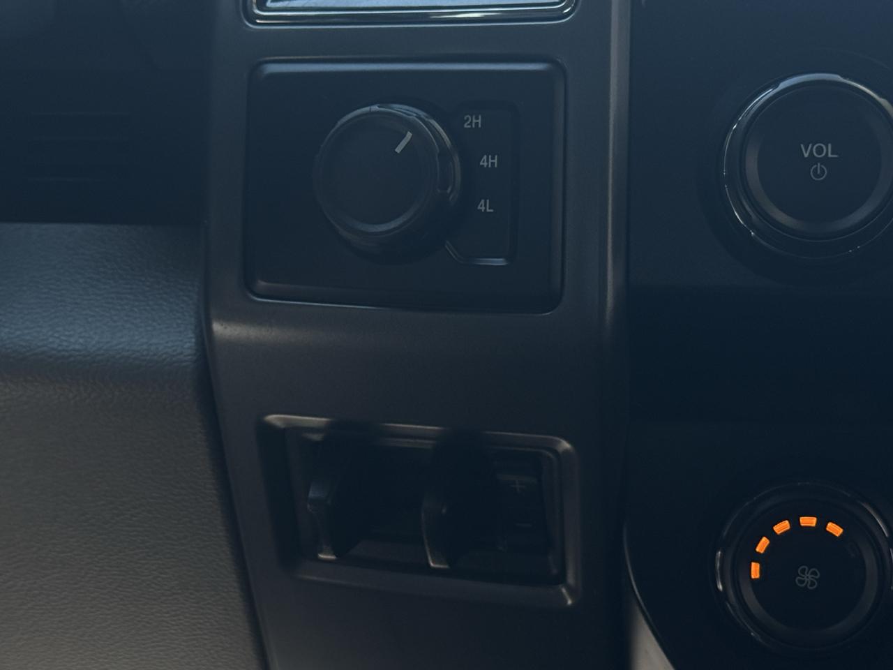 Ford Super Duty F-250 SRW King Ranch 4WD Crew Cab 8' Box 2019