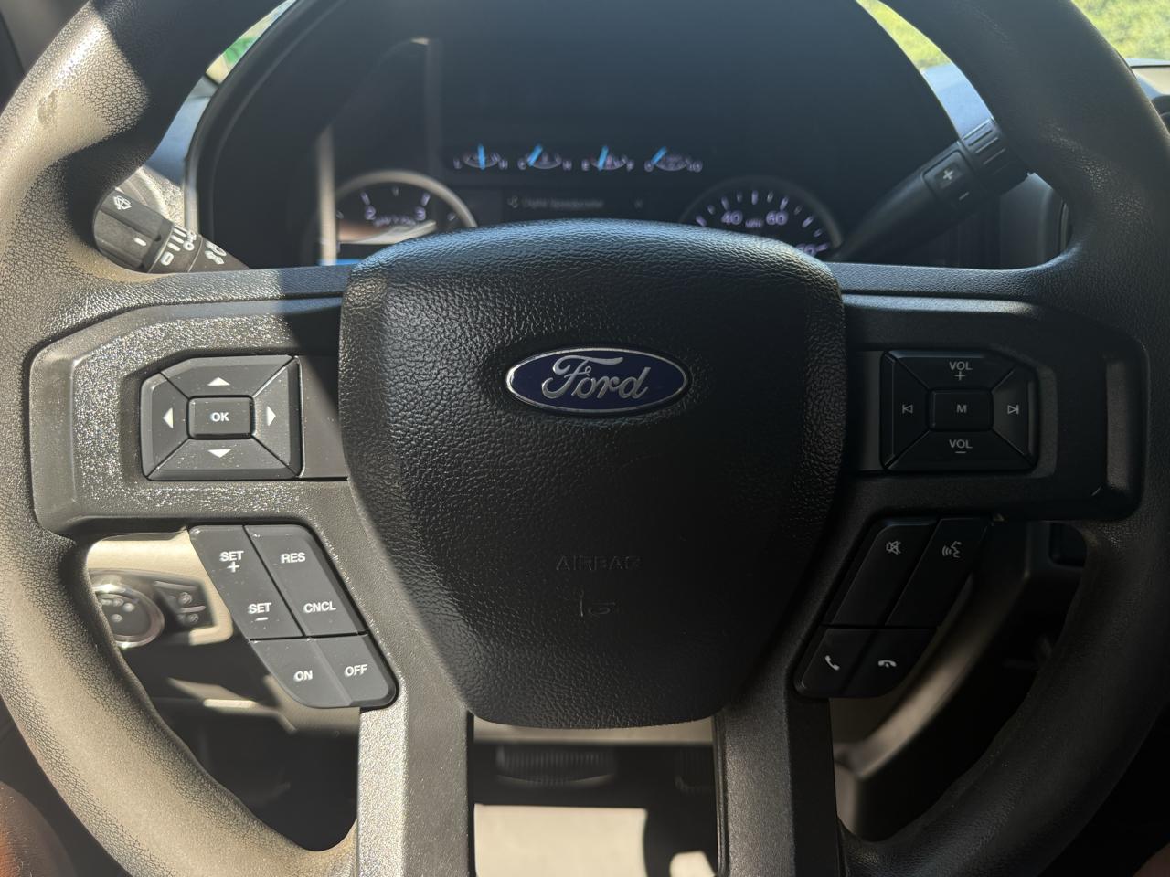 Ford Super Duty F-250 SRW King Ranch 4WD Crew Cab 8' Box 2019