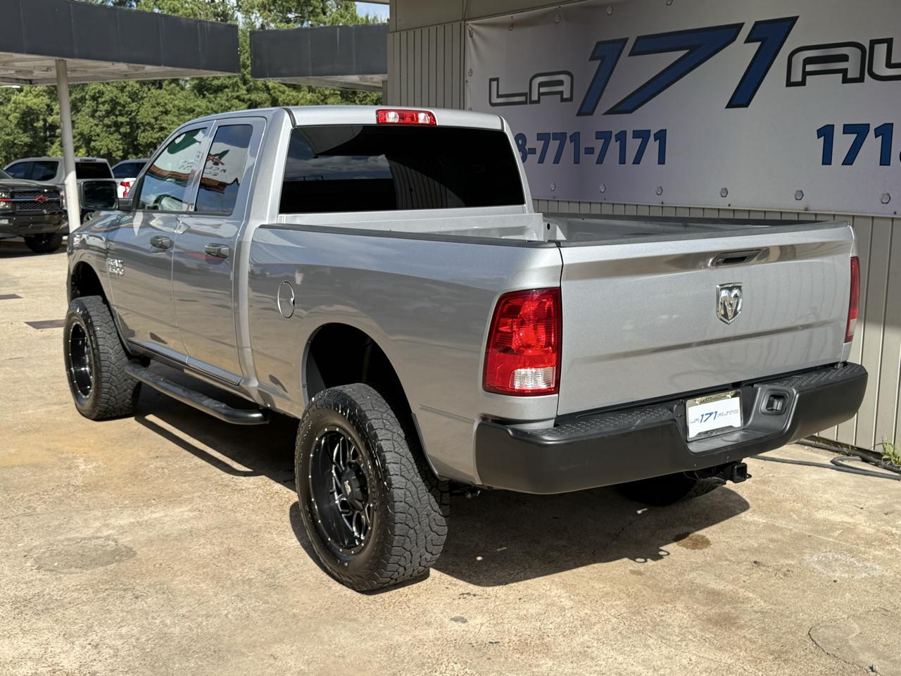 RAM 1500 Classic Tradesman 4x2 Quad Cab 6'4" Box 2019