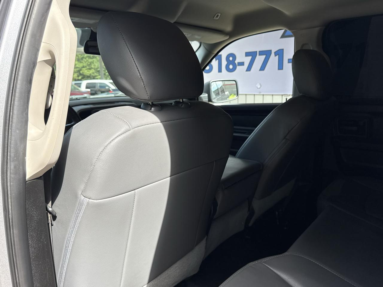 RAM 1500 Classic Tradesman 4x2 Quad Cab 6'4" Box 2019
