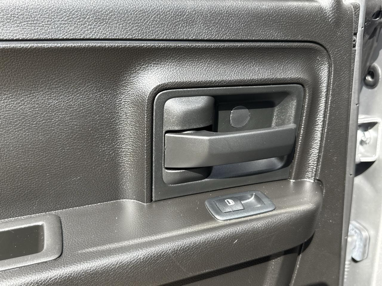 RAM 1500 Classic Tradesman 4x2 Quad Cab 6'4" Box 2019